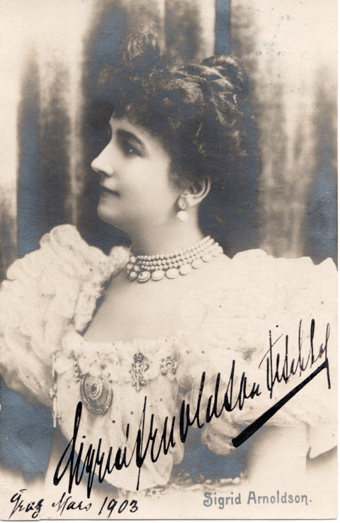 Arnoldson-Fischof, Sigrid Opera singer signed photo postcard