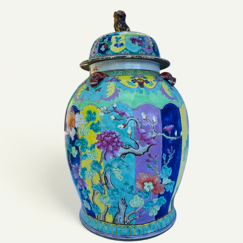 Qing Dynasty porcelain jar